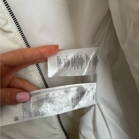 Armani Exchange puffer vest - Picture 4 of 9